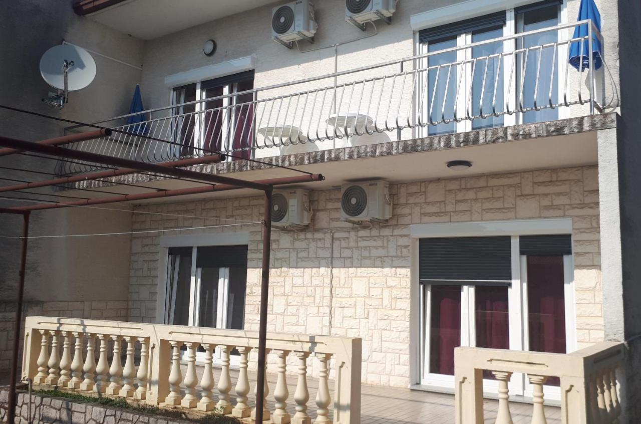 Apartments Kristina Crikvenica Exterior foto